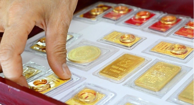 gia-vang-chieu-15-8-dao-chieu-tang-manh-o-ca-vang-mieng-va-vang-nhan-1786781689.jpg