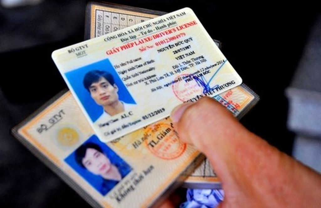 thu-tuc-doi-bang-lai-xe-may-sang-the-pet-0406135714-1788068532.png