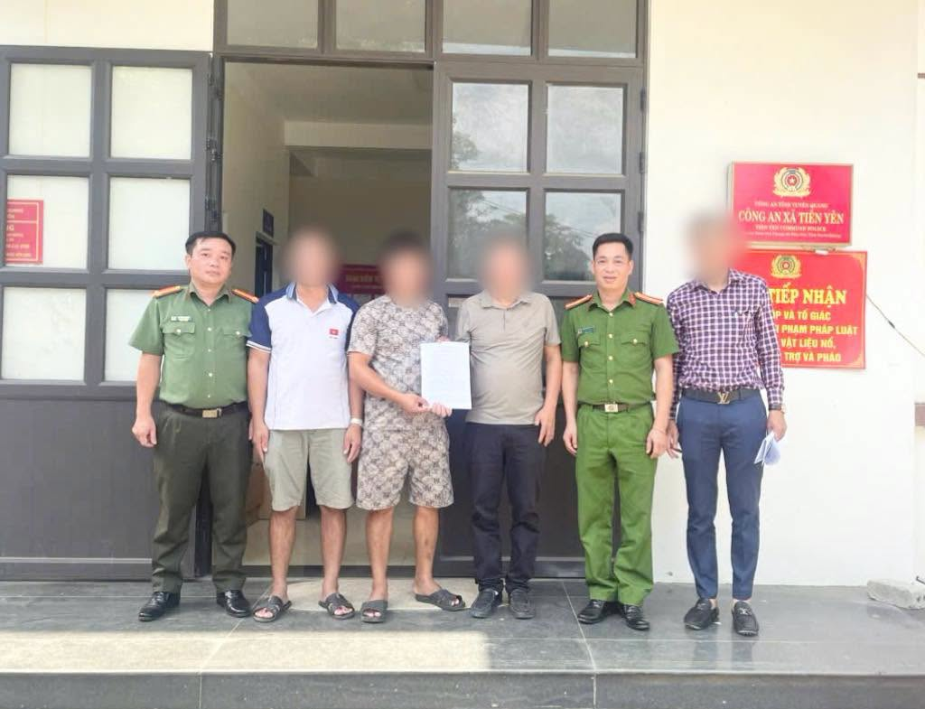 chuyen-nham-tien-2-1788937774.png