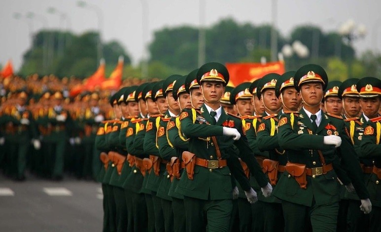 tran-quan-ham-quan-nhan-chuyen-nghiep-1789205681.jpg