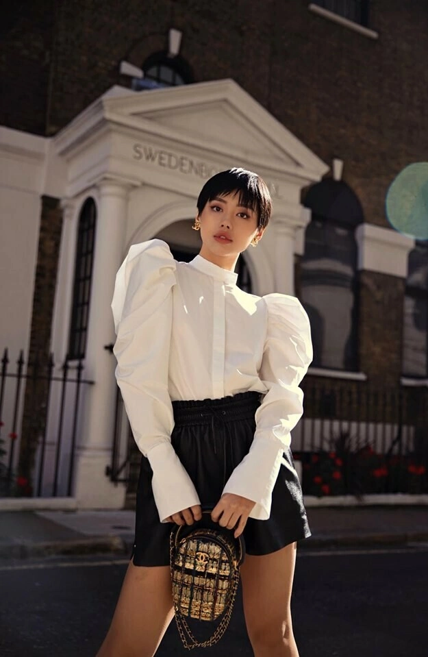 khanh-linh-3-1789975630.png