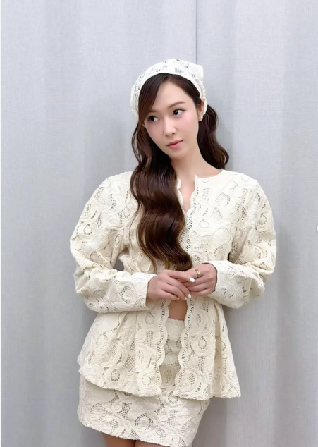 snsd1-1790324912.png