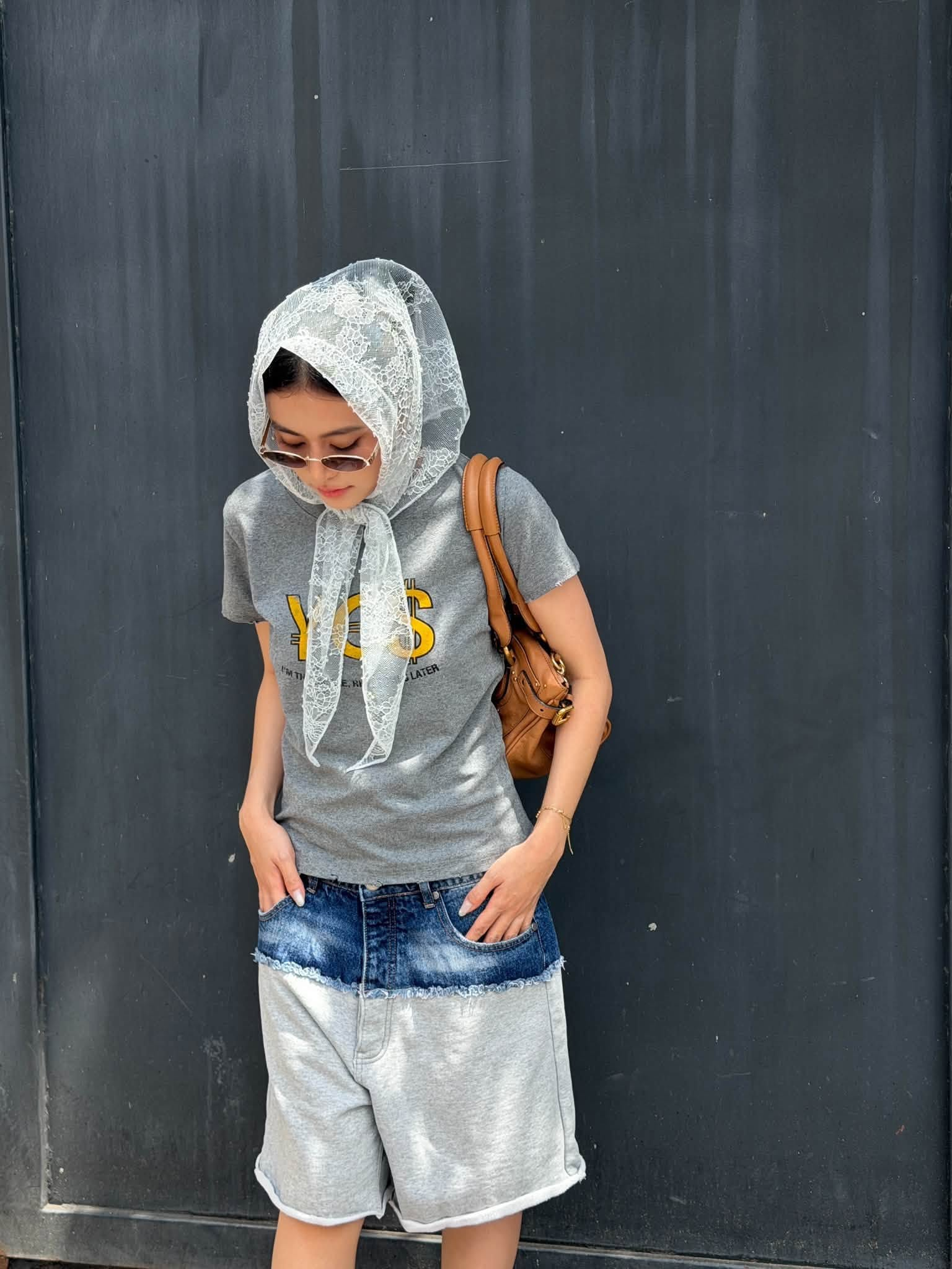 hoang-thuiy-linh-5-1790409036.png