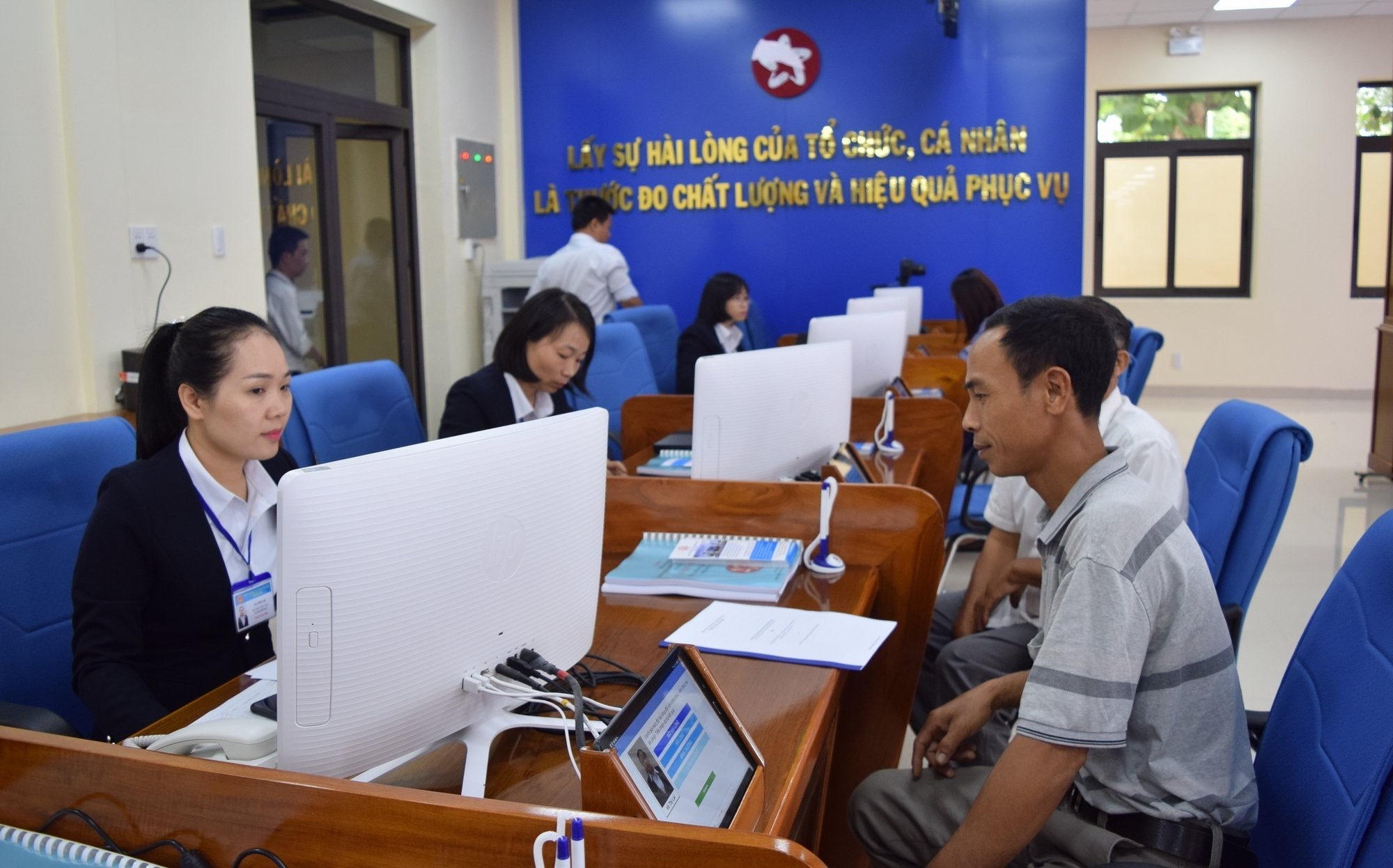 thoi-han-lam-viec-bo-phan-mot-cua-17531774695691653136824-1-1790405460.jpg
