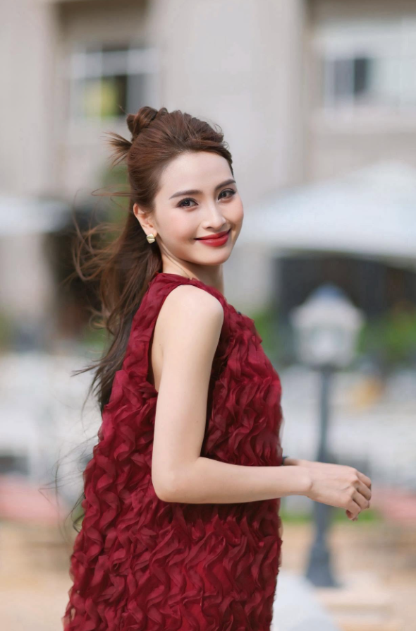 trang-mu-tat-6-1791172252.png