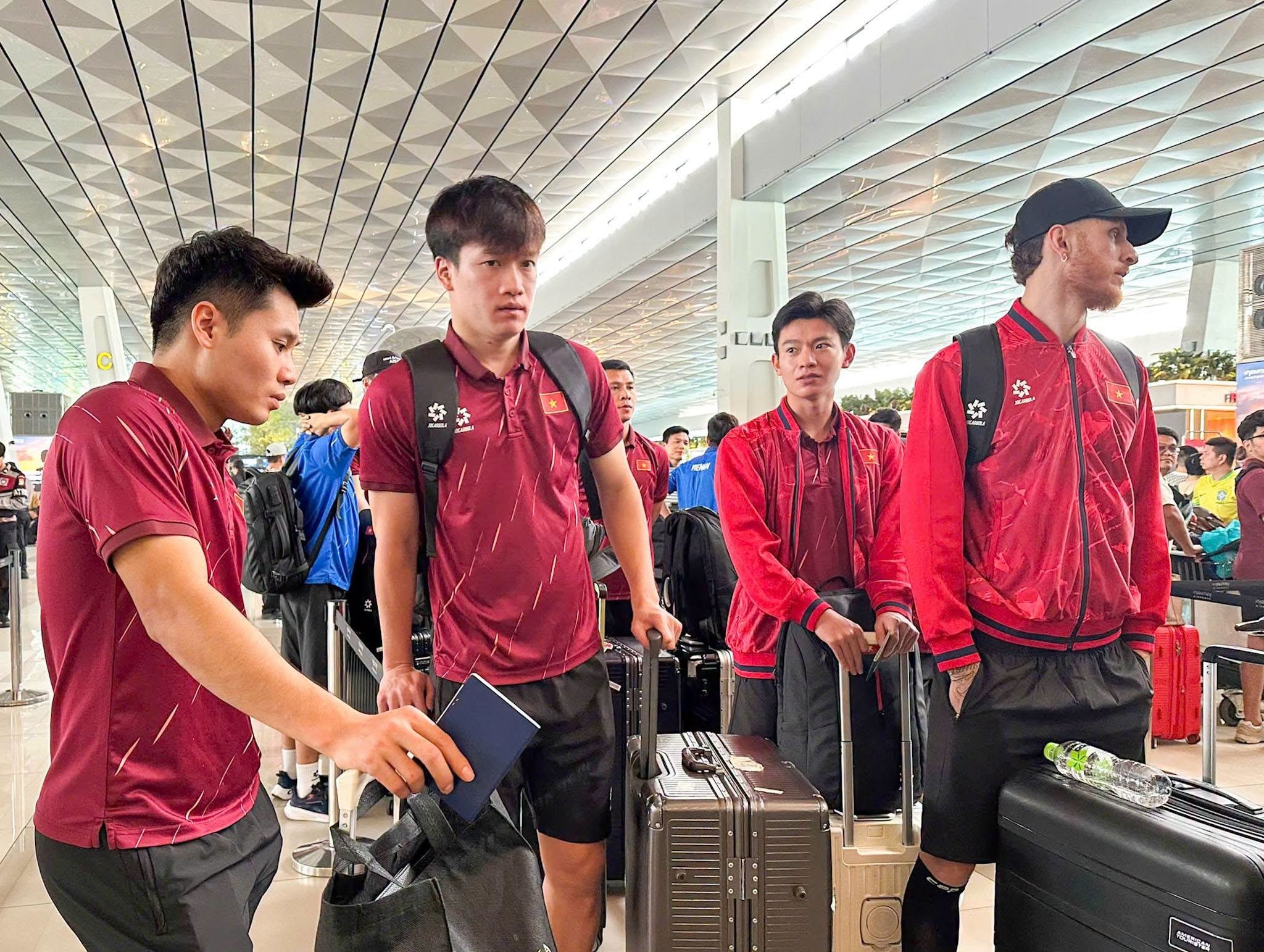 sau-that-bai-o-fifa-asean-cup-2026-vff-chinh-thuc-chot-tuong-lai-hlv-kim-sang-sik-1-1791444308.jpeg