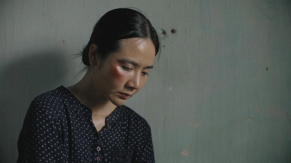 huyen-lizzie-3-1791790173.png