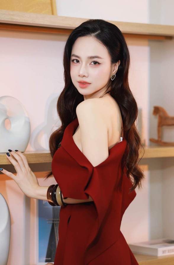 dinh-ngoc-dipe-4-1791878260.png