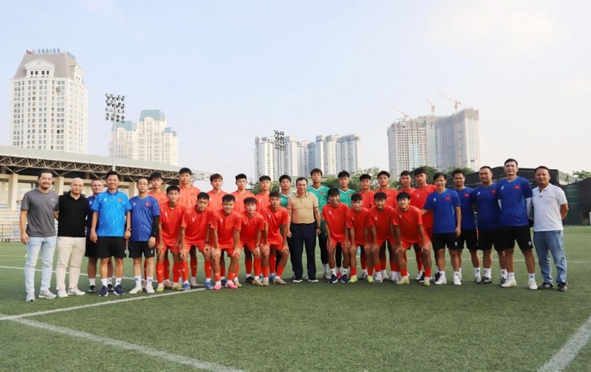 thang-huy-diet-8-1-truoc-vck-world-cup-u15-viet-nam-gap-rut-hoan-thien-luc-luong-2-1792219877.jpg
