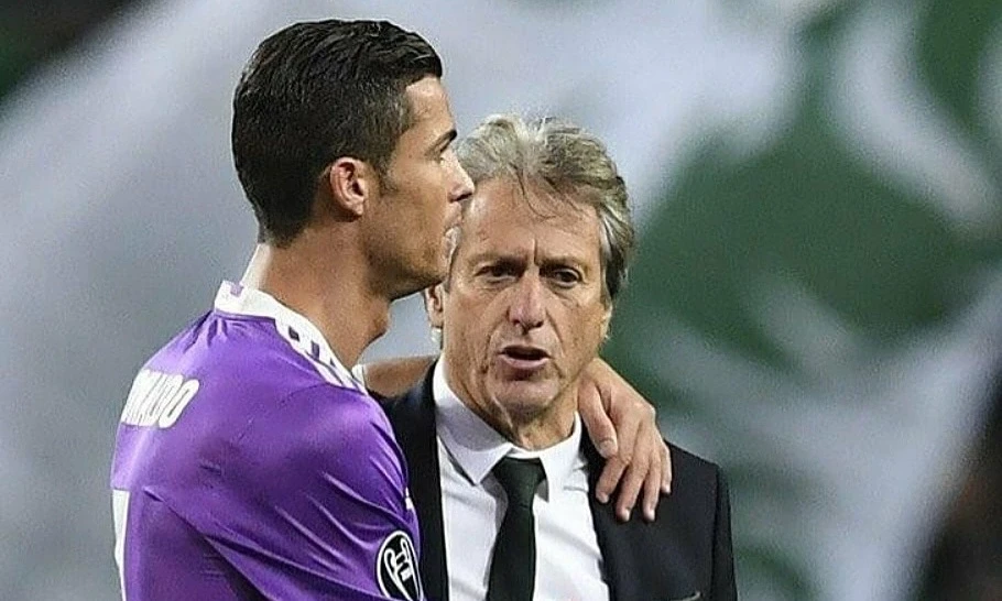 ronaldo-nop-don-xin-giam-nhe-thoat-an-phat-cam-thi-dau-6-thang-o-dt-bo-dao-nha-3-1792472863.webp
