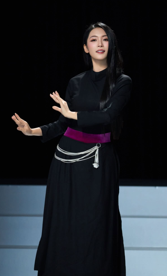 nong-thi-hang-6-1793242146.png