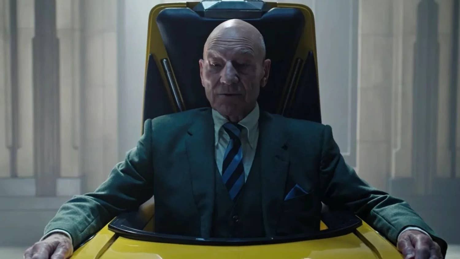 patrick-stewart-officially-retur-080910-1793322737024-1793322737328562447439-1793326012.jpg