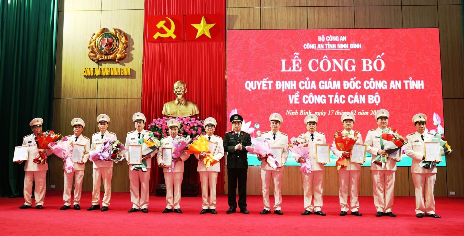 cong-an-ninh-binh-2155-1739849658.jpg