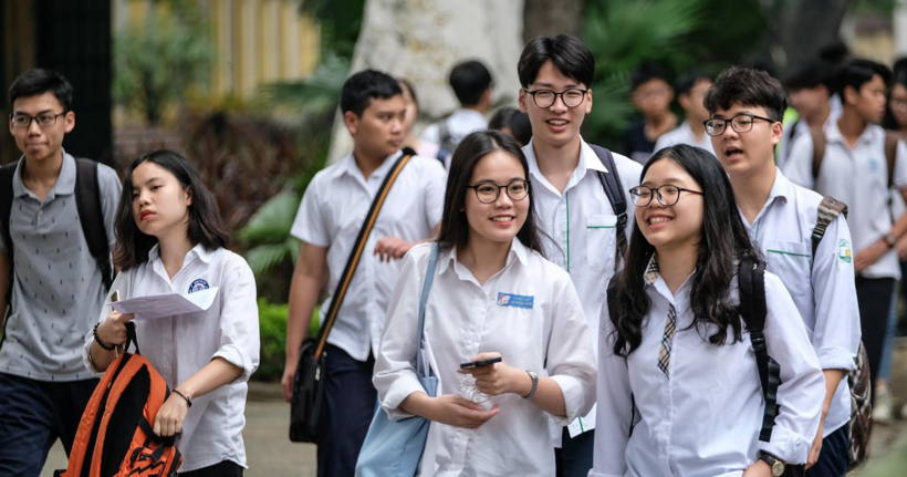 thi-tuyen-sinh-lop-10-o-ha-noi-du-kien-khong-nhan-he-so-mon-toan-va-ngu-van-15141074-1740363451.png