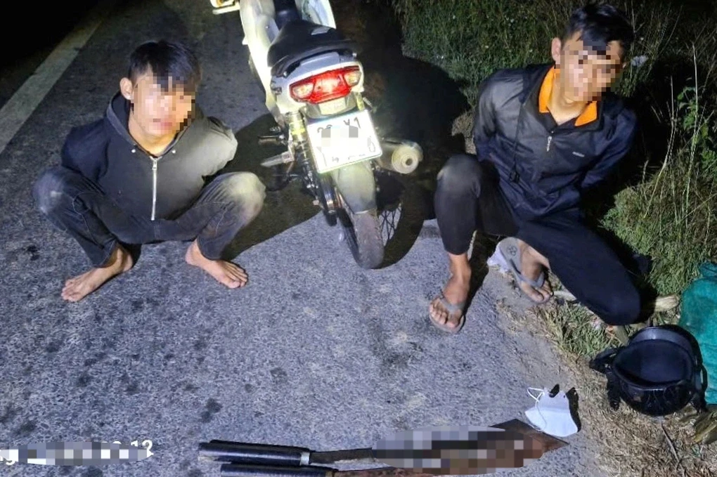 bat-nhom-tre-trau-soc-trangctv-edited-1741250352759-1741277692.webp