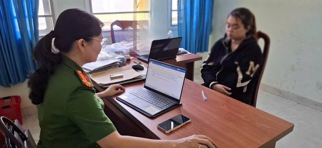 bao-mau-tai-co-quan-cong-an-9324-7194-1743785033.jpg