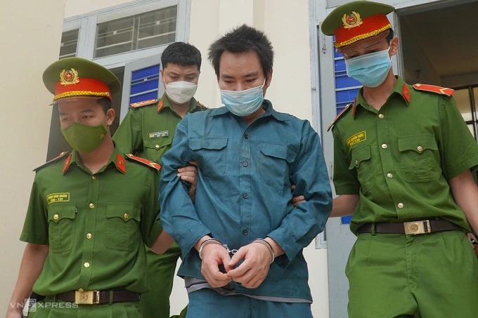 bi-cao-ngoc-bi-ap-giai-ve-trai-8889-8186-1743736376-1743738728.webp
