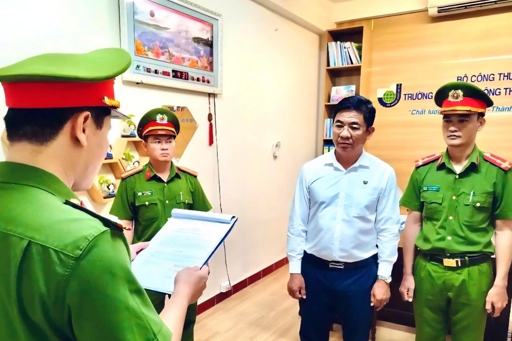 bat-hieu-truong-truong-cong-thuongcacc-1747265436727-1747279226.webp
