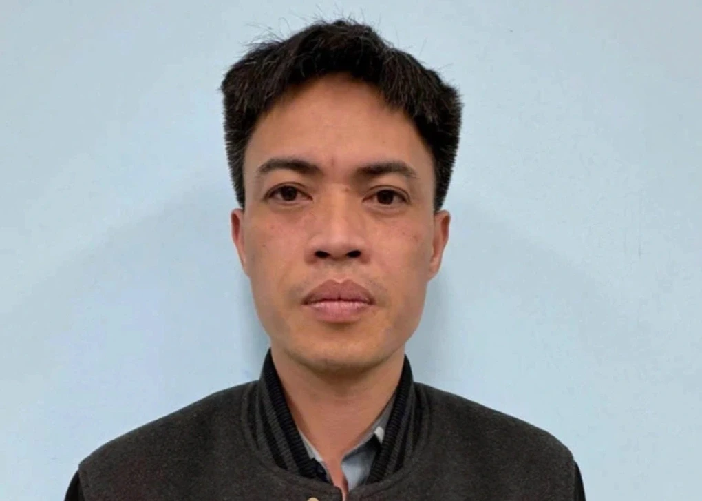 xet-xu-tai-xe-xe-lexus-hanh-hung-nam-shipper-o-ha-noi-1749059458788-1749083025.webp