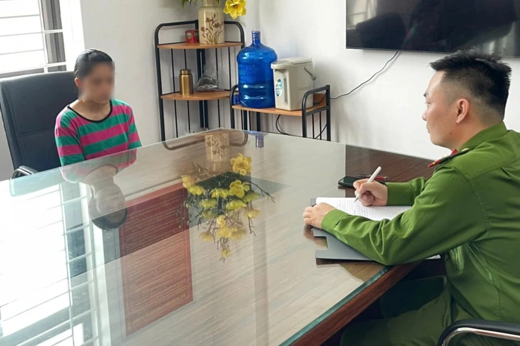 cong-dan-trinh-bao-cong-an-edited-1749646340257-1749697827.webp