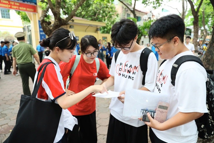 thi-tot-nghiep-danh-khang-17510791638731464179150-1755077040.jpg