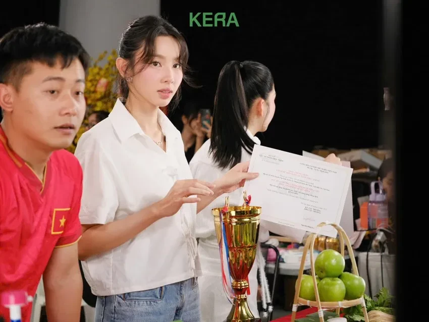 vu-keo-rau-cu-kera-len-y-tuong-2-vien-keo-tuong-ung-1-dia-rau-muon-trang-trai-de-quang-cao-2-584-9634jpeg-1757321650.webp