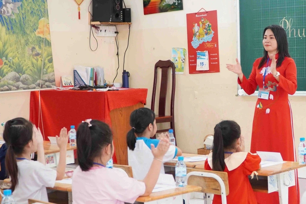 giao-vien-tieu-hoc-tphcmhuyen-nguyen-crop-1744934675042-1757474918.webp