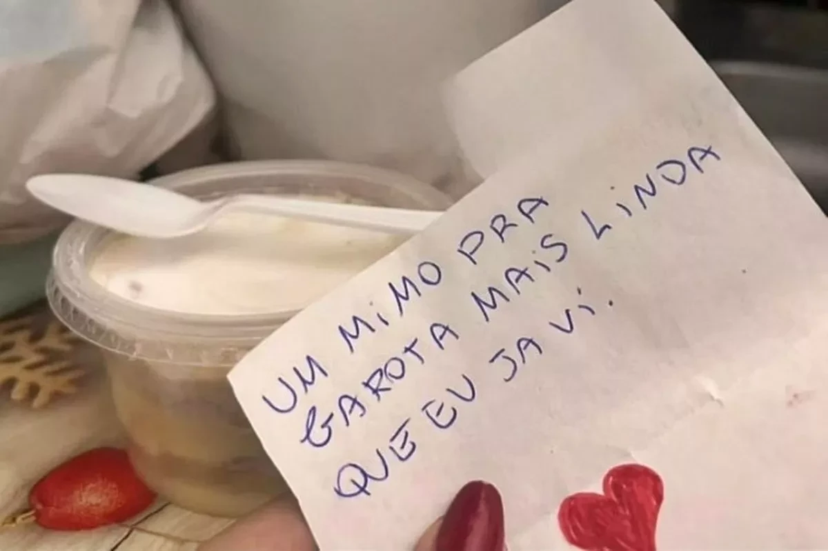 0girl-17xx-dies-from-food-poisoning-after-eating-cake-delivered-to-her-along-with-mysterious-note-1760060222.jpg