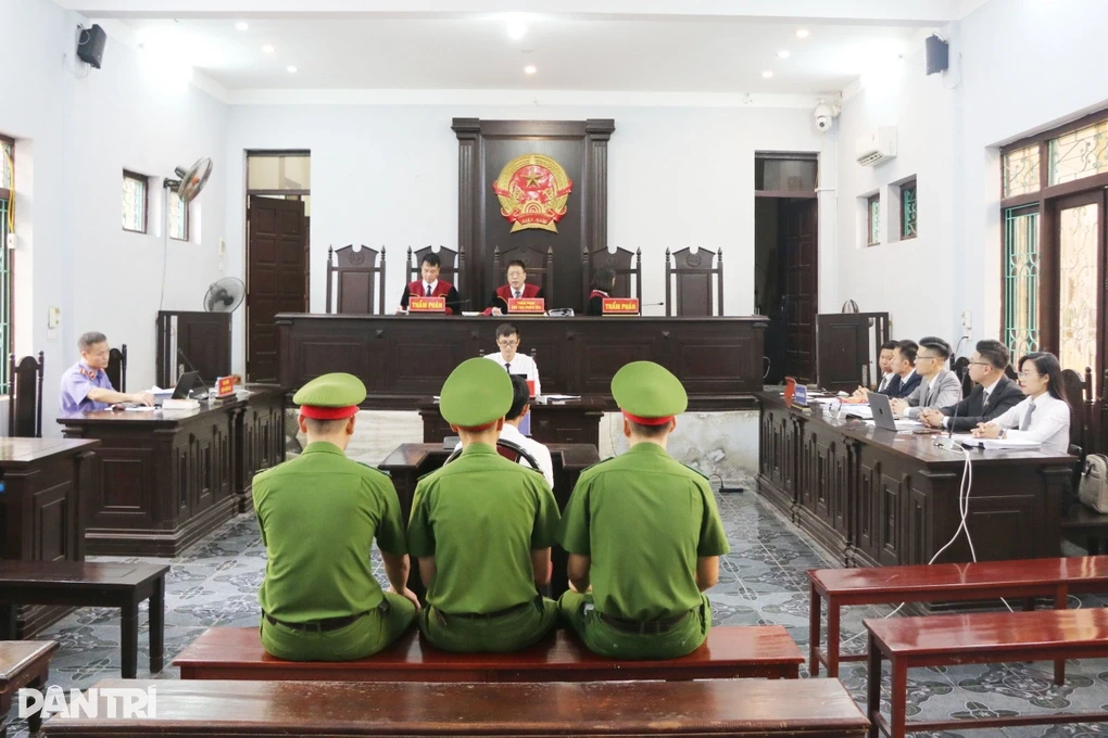 quang-canh-phien-toajpg-1760672658867-1760676414.webp