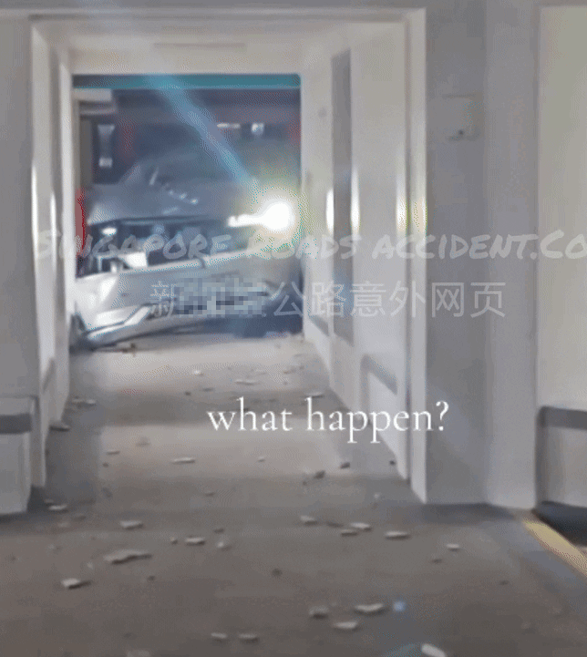 car-park-gif-2-car-crashes-into-pedestrian-walkway-in-toa-payoh-car-park-gets-stuck-in-corridor-1742289513.gif
