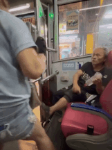 ezgif-5b40e965d3b4fe-passengers-in-taiwan-fight-over-priority-seats-on-bus-one-of-them-turns-out-to-be-wanted-suspect-1760717960.gif