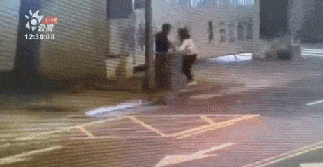 man-flashes-young-woman-1-man-in-taiwan-flashes-grabs-young-woman-on-the-street-passersby-jump-in-to-help-1761276225.gif