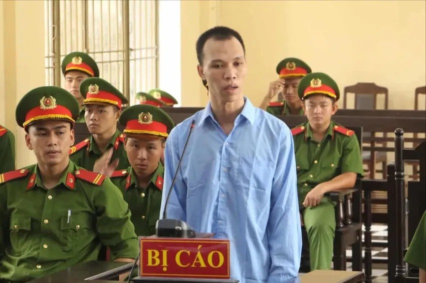 tu-hinh-ke-bat-nhan-sat-hai-me-r-1753705733.jpg