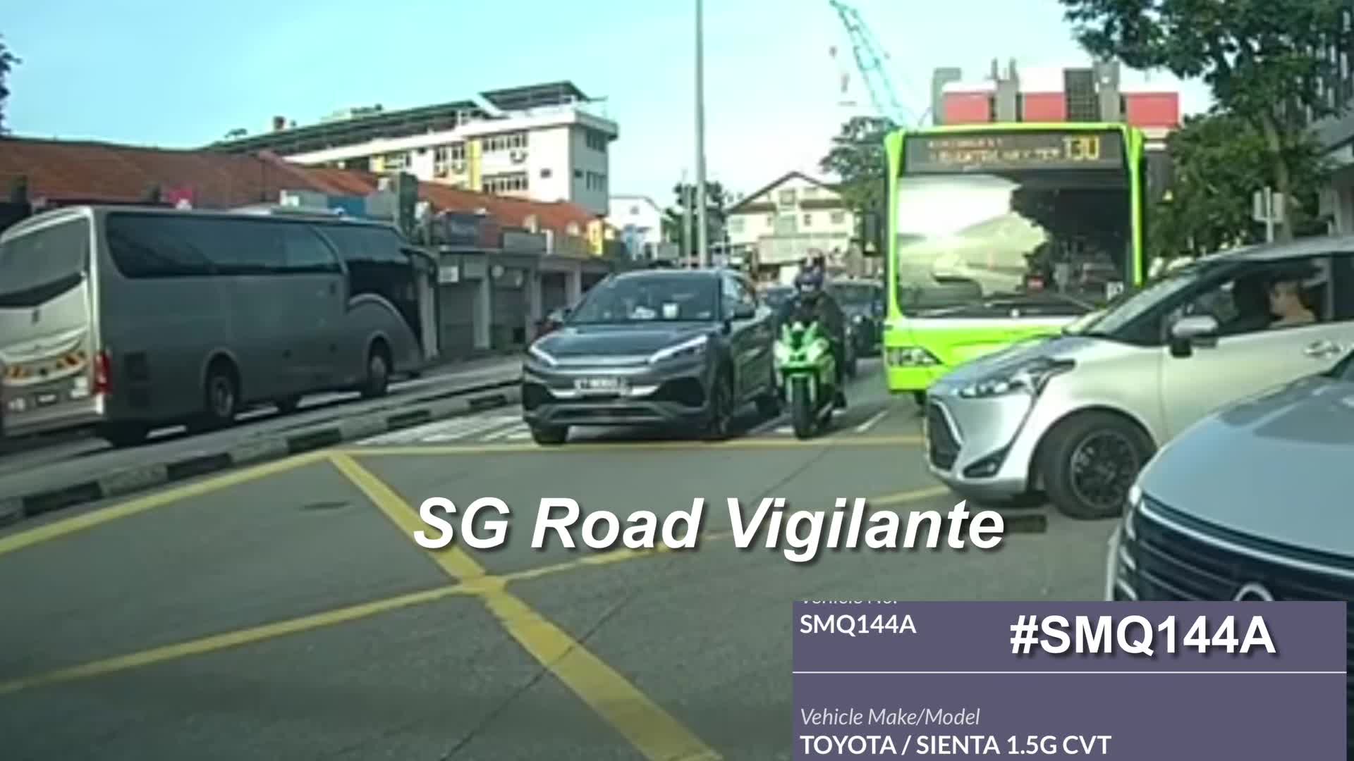 29sep2025-balestier-road-accident-btw-toyota-sienta-smq144a-motorcyclist-in-the-yellow-junction-box-1759310945.mp4