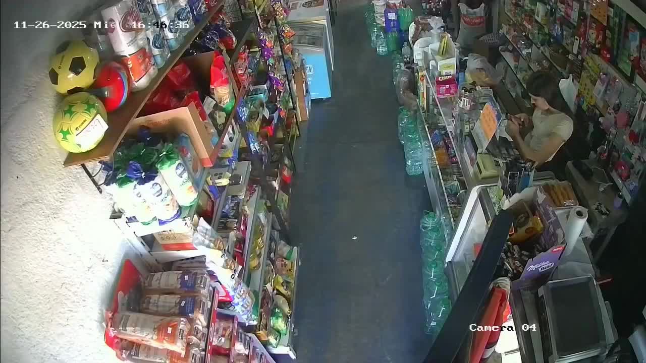 98d8c9baf8d941e9f8eddb14dbc2aaa0-1765414606.mp4