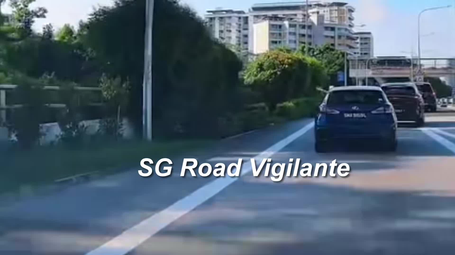 9apr2025-0848hrs-cte-exit-8b-lexus-ct200h-smx9159l-changing-lane-without-checking-and-hit-fbe4488a-honda-super-4-riding-on-road-shoulder-quoted-hope-the-motorcyclist-get-well-soon-and-this-video-can-help-the-partie-1744339475.mp4
