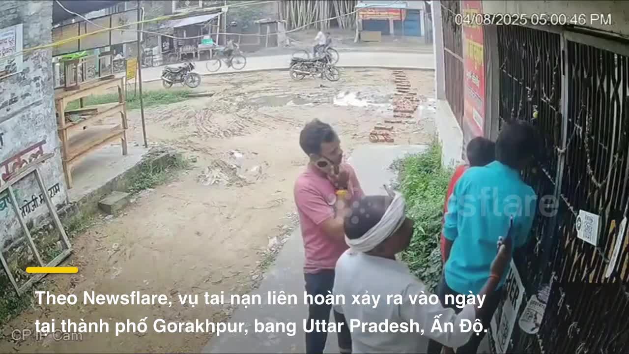 am-anh-khoanh-khac-suv-bi-kep-chat-giua-2-xe-dau-keo-dau-xe-bep-rum-kho-tin-1755262450.mp4