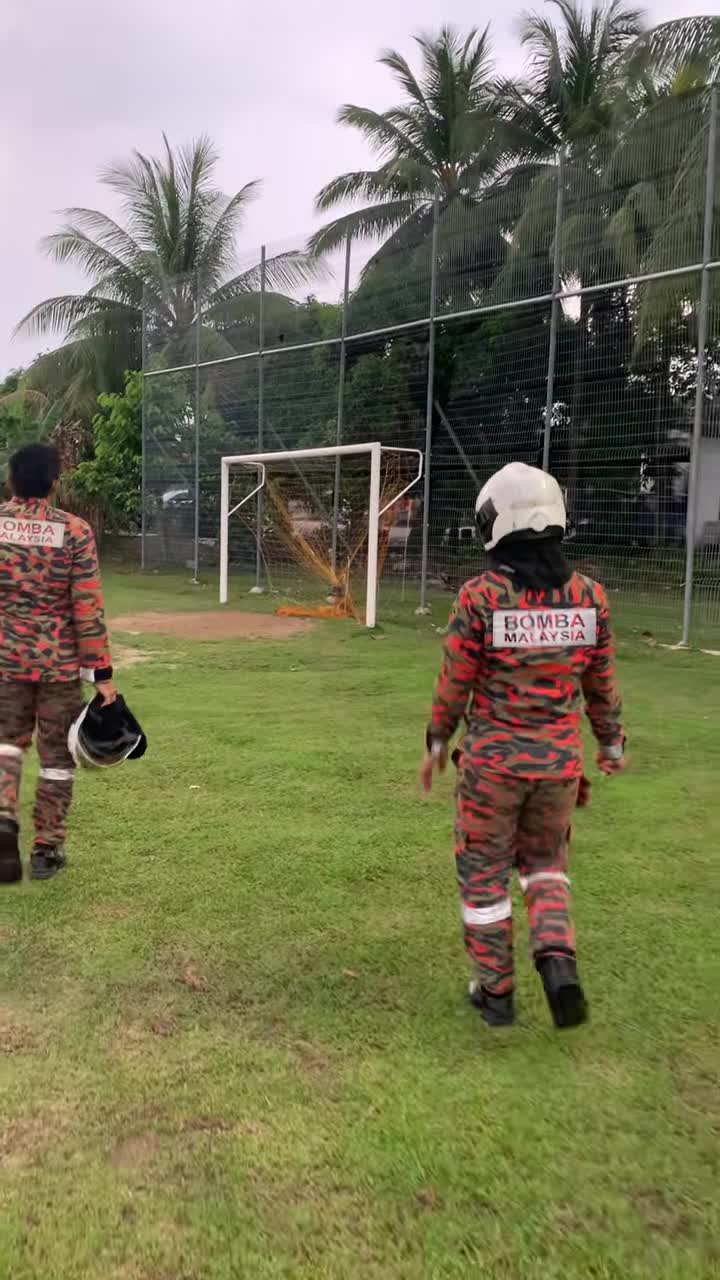 bagai-melepaskan-anjing-yg-tersepit-1742828459.mp4