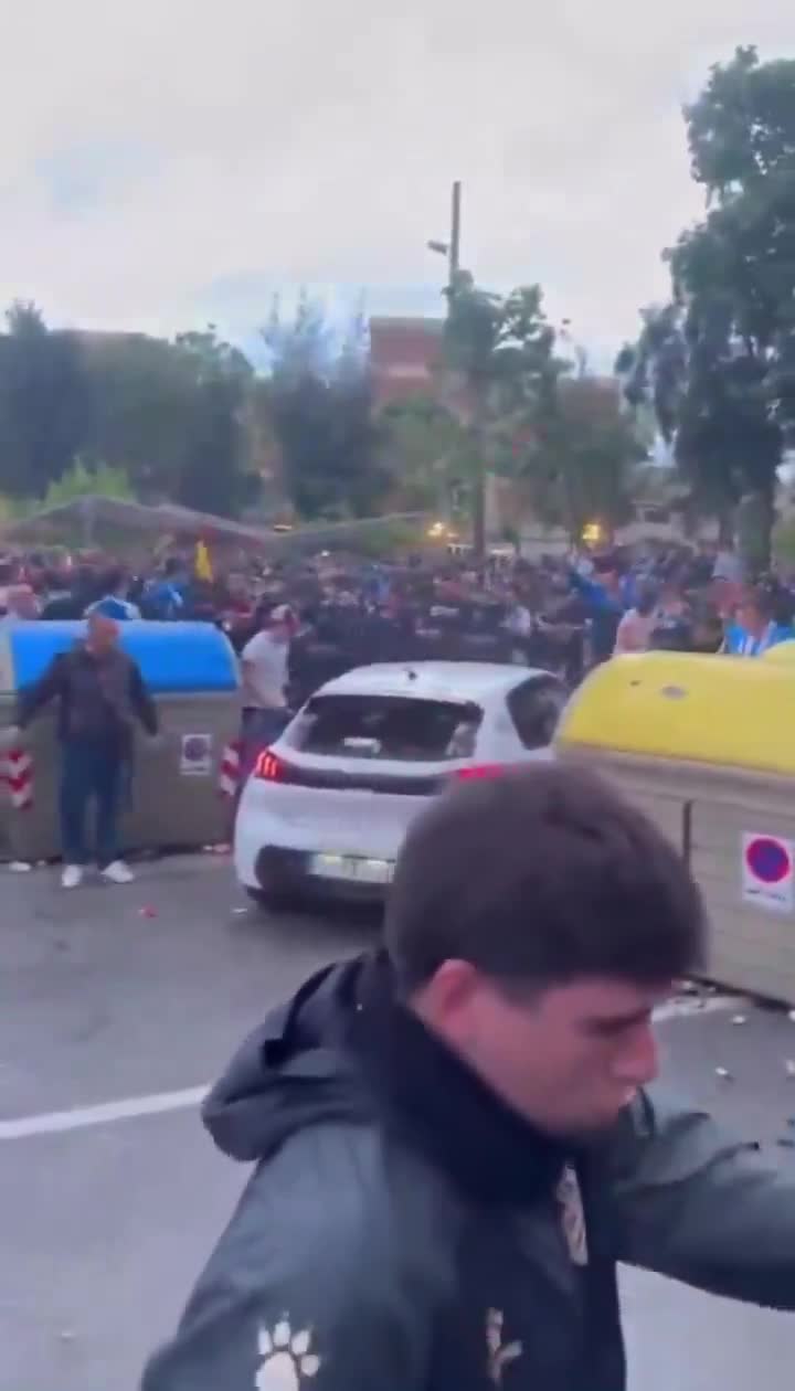 barcelona-car-ramming-attack-near-rcde-s-1747365974.mp4
