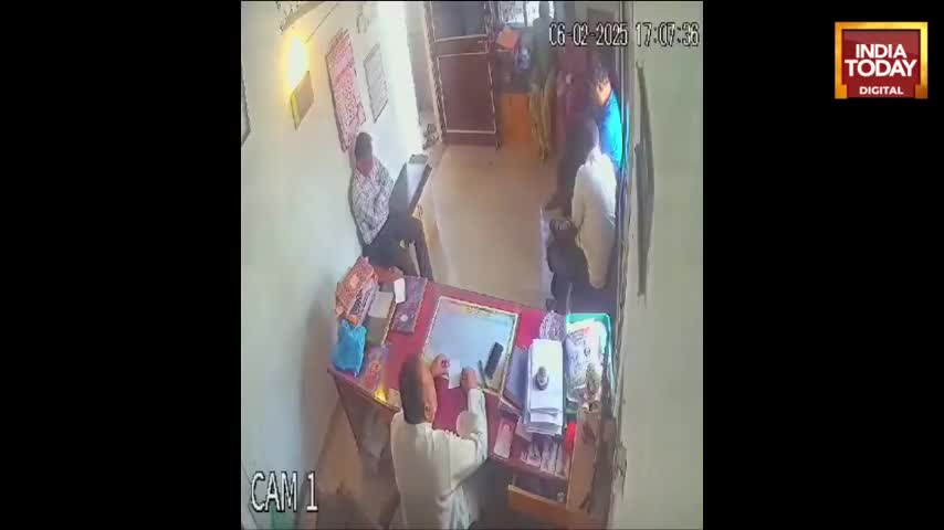 gujarat-school-principal-slaps-teacher-18-times-video-goes-viral-india-today-1739172866.mp4