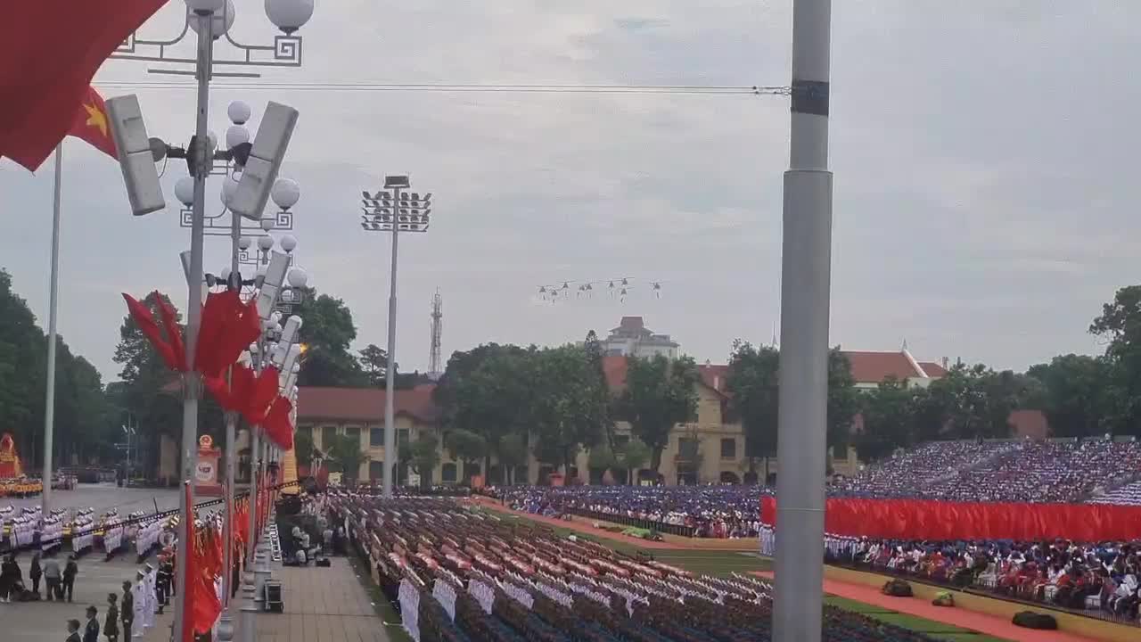 le-tong-duyet-dieu-binh-dien-hanh-tai-diem-cau-nong-nhat-baotintucvn-1756524060.mp4