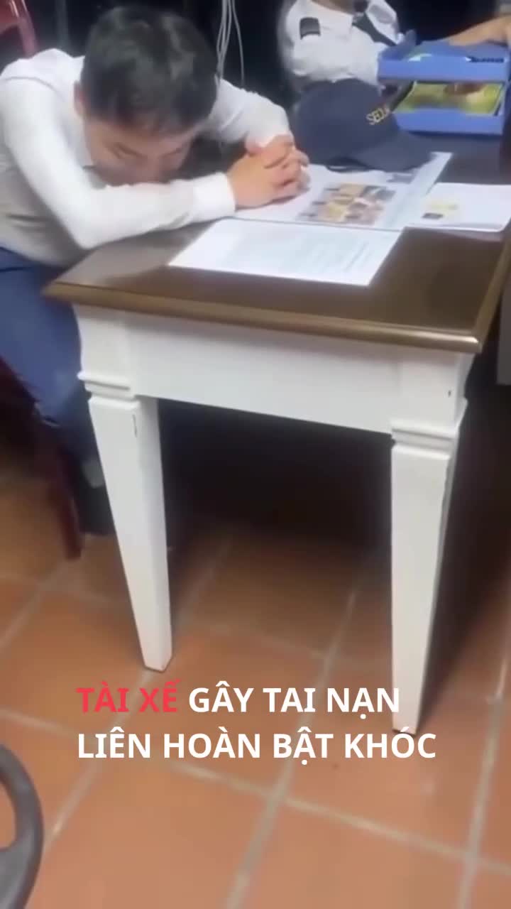 nam-giang-vien-gay-tai-nan-lien-hoan-o-ha-noi-khoc-nuc-no-khi-tinh-ruou-tap-chi-saostar-1752736816.mp4