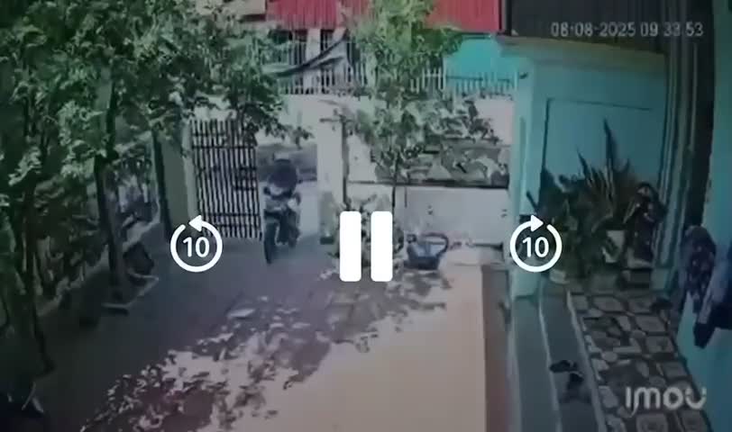 nguyen-nhan-khien-thay-giao-toi-nha-tat-vao-mat-hoc-sinh-o-thanh-hoa-1755070562.mp4