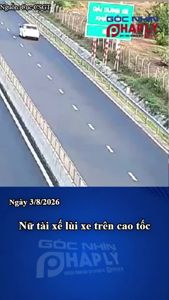 nu-tai-xe-lui-xe-tren-cao-toc-1-1785709891.mp4