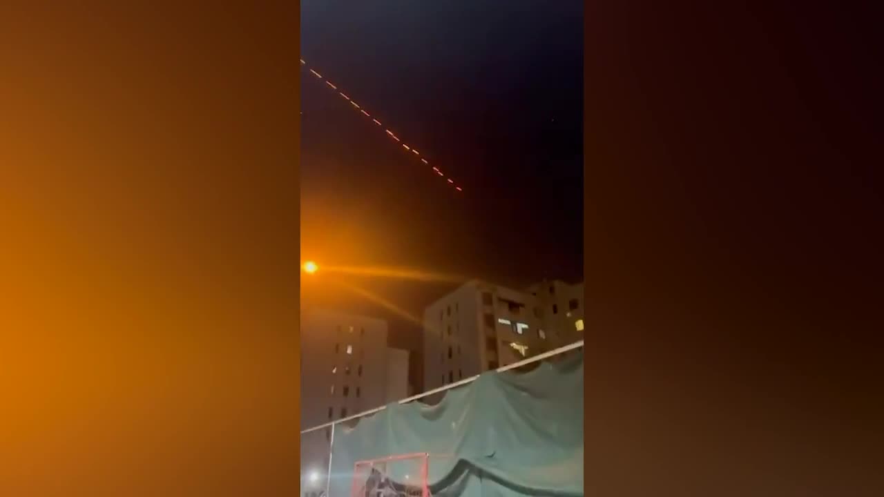 phao-phong-khong-ben-trong-dai-su-quan-my-o-iraq-phong-dan-ban-chan-uav-1773741660.mp4