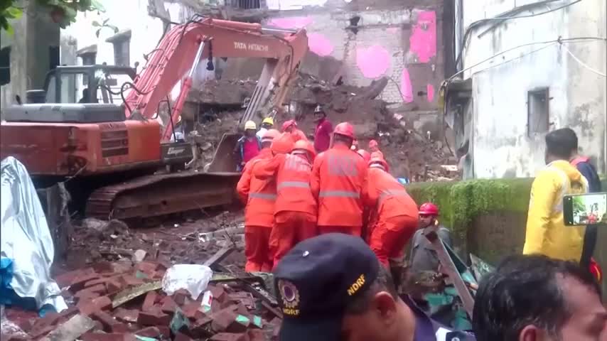 sap-toa-nha-4-tang-khien-9-nguoi-tu-vong-hien-truong-thuong-tam-1785543129.mp4