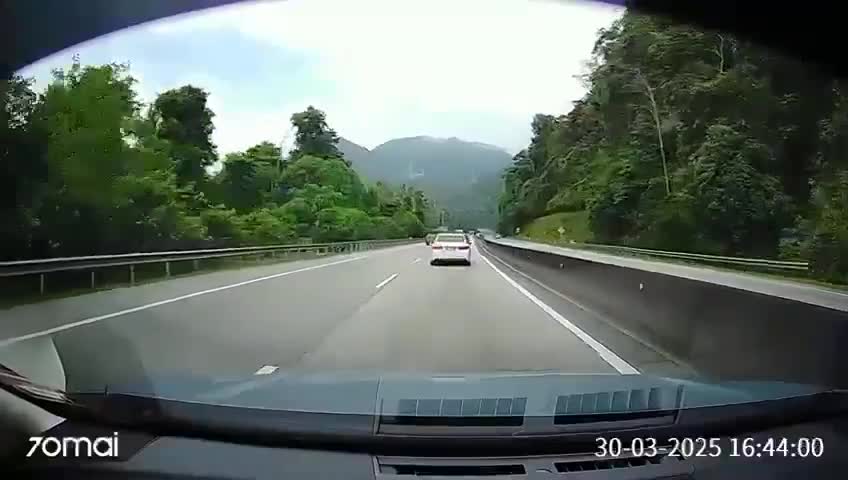 trigger-warning-kemalangan-ngeri-di-ka-1743432827.mp4