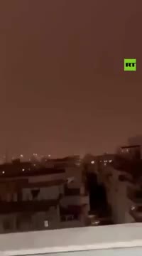 video-trung-dong-hung-mua-ten-lua-ngay-sau-thoa-thuan-ngung-ban-giua-my-va-iran-1-1775654103.mp4