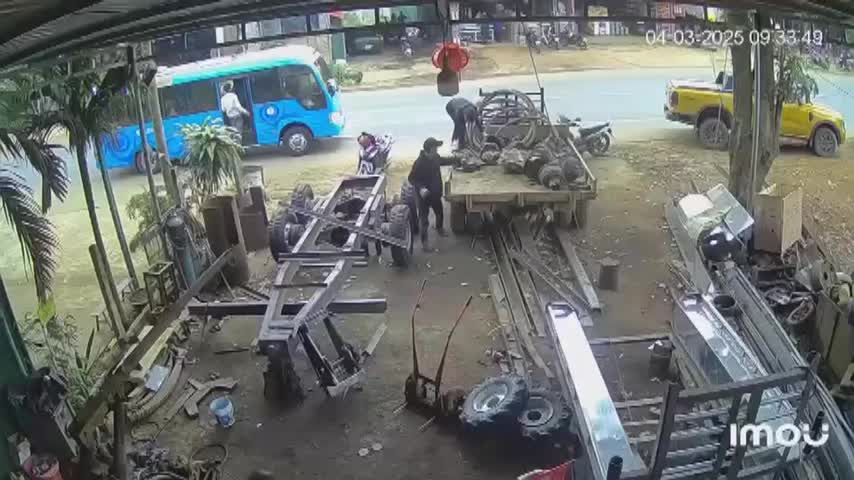 vu-cau-chuyen-long-tham-he-lo-than-the-khong-vua-cua-nhan-vat-chinh-1741250407.mp4