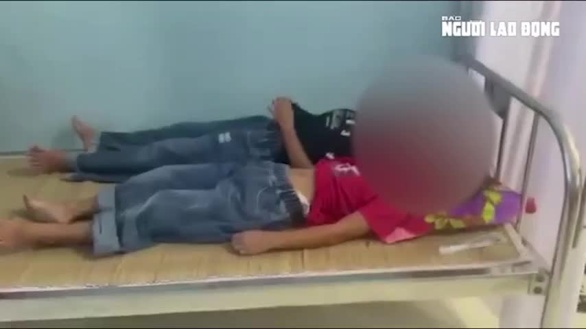 vu-hoc-sinh-ngo-doc-o-quang-tri-phu-huynh-tu-choi-tam-long-cua-pho-hieu-truong-1759105060.mp4